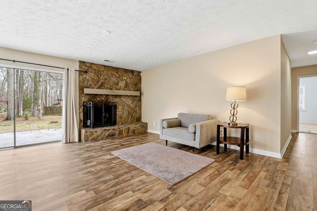 541 Covered Bridge Trail, Fayetteville, GA 30214