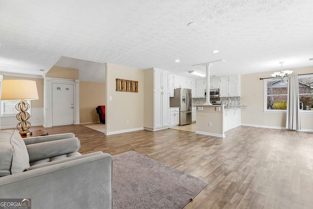 541 Covered Bridge Trail, Fayetteville, GA 30214