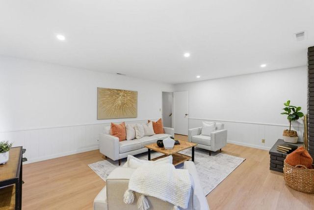 1235 Via Huerta, Los Altos, CA 94024