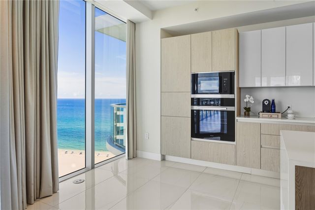 3100 N Ocean Drive P1903, Riviera Beach, FL 33404