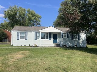 217 Wyly Dr, New Johnsonville, TN 37134