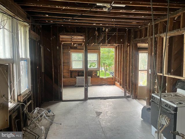 14 NICHOLSON ST NW, Washington, DC 20011