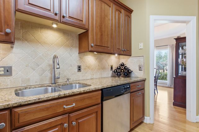 1514 Brookstone Cir, Mount Juliet, TN 37122