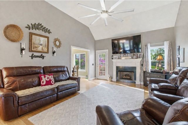 1514 Brookstone Cir, Mount Juliet, TN 37122