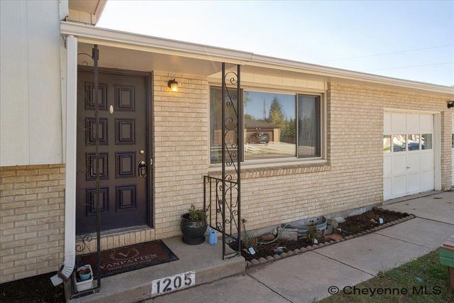 1205 E CARLSON ST, Cheyenne, WY 82009