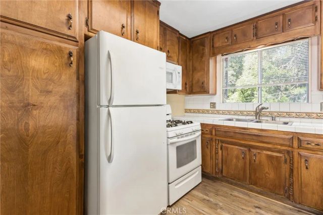 24379 Horst, Crestline, CA 92325