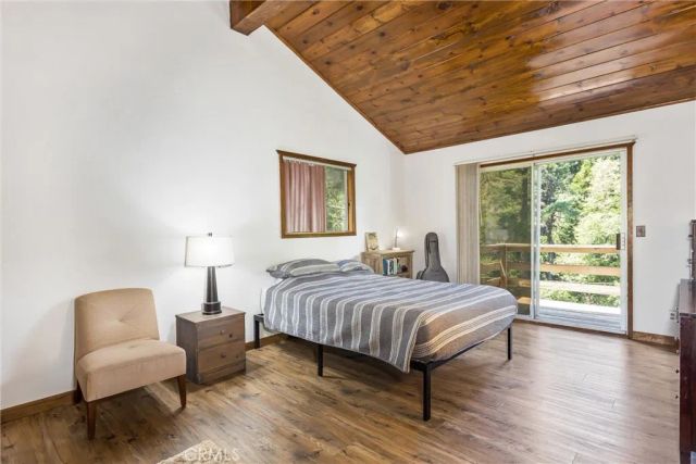 24379 Horst, Crestline, CA 92325