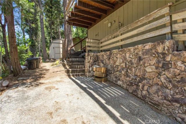 24379 Horst, Crestline, CA 92325