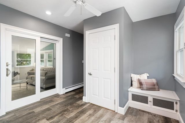 97 Hartwell Rd, Bedford, MA 01730