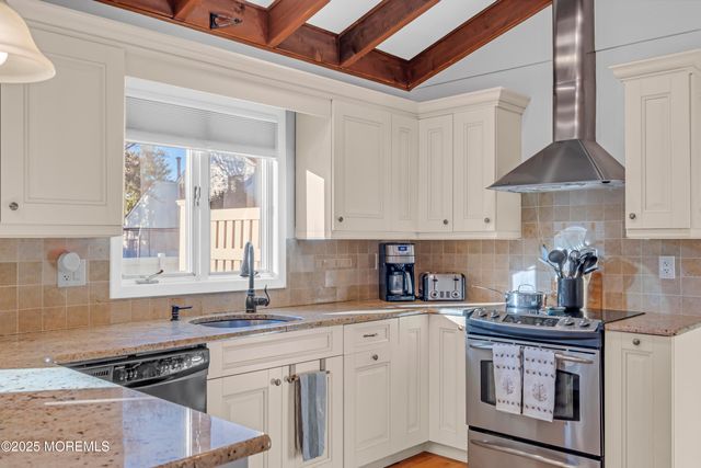 46 Clarkson Drive, Toms River, NJ 08753