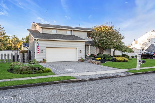 46 Clarkson Drive, Toms River, NJ 08753