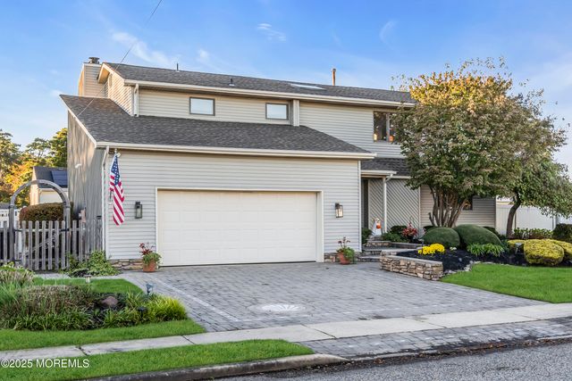 46 Clarkson Drive, Toms River, NJ 08753