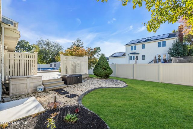 46 Clarkson Drive, Toms River, NJ 08753