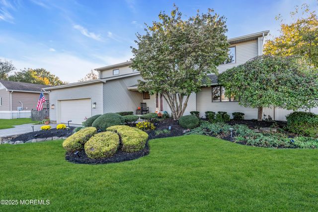 46 Clarkson Drive, Toms River, NJ 08753
