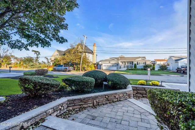 46 Clarkson Drive, Toms River, NJ 08753
