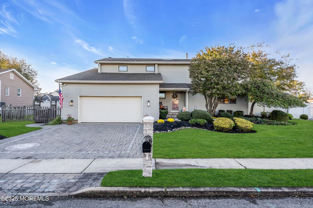 46 Clarkson Drive, Toms River, NJ 08753