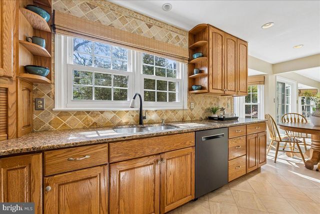 13511 FALLEN OAK CT, Chantilly, VA 20151