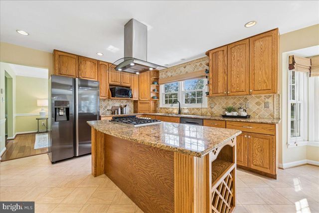 13511 FALLEN OAK CT, Chantilly, VA 20151