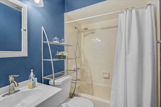 4108 66TH STREET CIRCLE W 4108, Bradenton, FL 34209