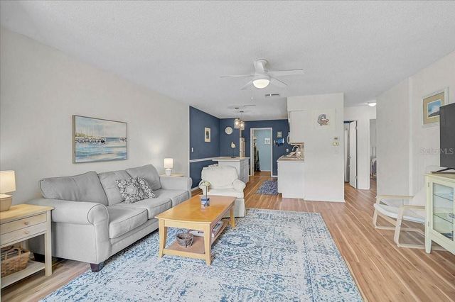 4108 66TH STREET CIRCLE W 4108, Bradenton, FL 34209