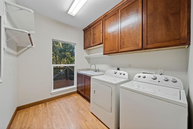 4510 Lininger Lane, Dickinson, TX 77539