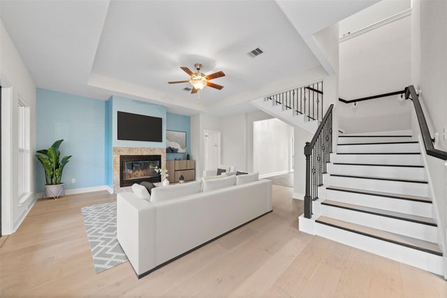 4510 Lininger Lane, Dickinson, TX 77539