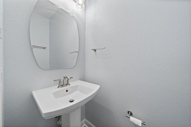 4510 Lininger Lane, Dickinson, TX 77539