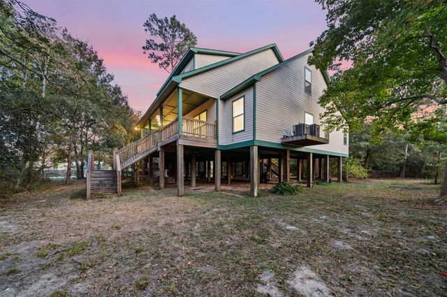 4510 Lininger Lane, Dickinson, TX 77539