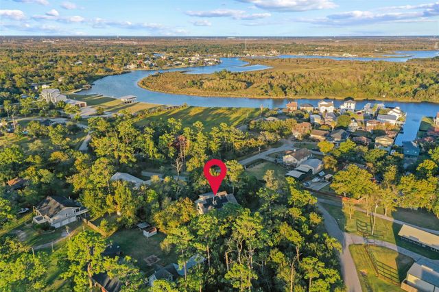 4510 Lininger Lane, Dickinson, TX 77539