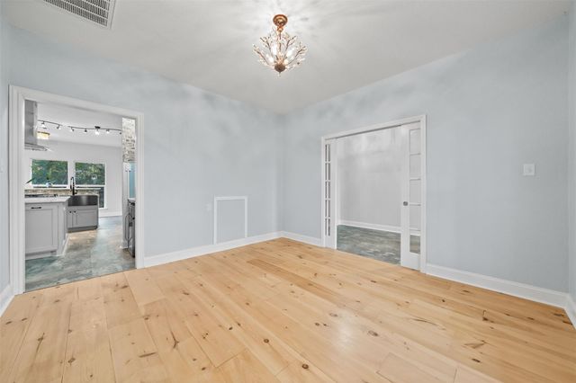 4510 Lininger Lane, Dickinson, TX 77539