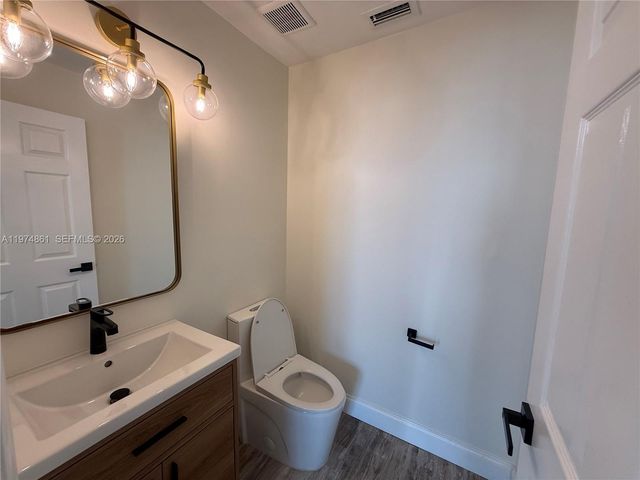 18335 NW 12th St, Pembroke Pines, FL 33029