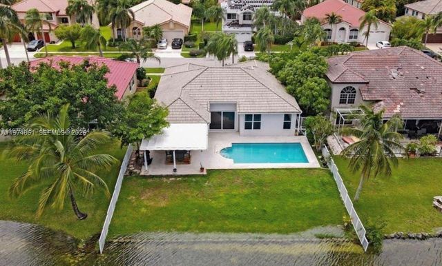 18335 NW 12th St, Pembroke Pines, FL 33029