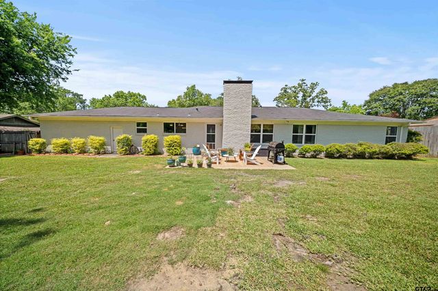 917 Rhodes Dr., Tyler, TX 75701