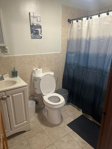 104-29 Roosevelt, Corona, NY 11368