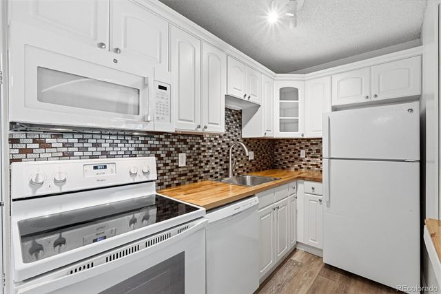 5875 E Iliff Avenue 104, Denver, CO 80222