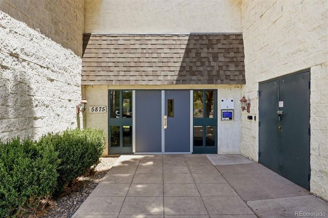5875 E Iliff Avenue 104, Denver, CO 80222