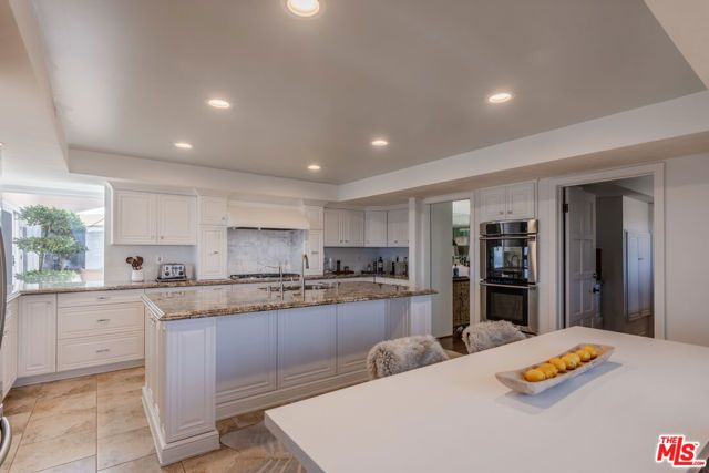24624 Blue Dane Lane, Malibu, CA 90265
