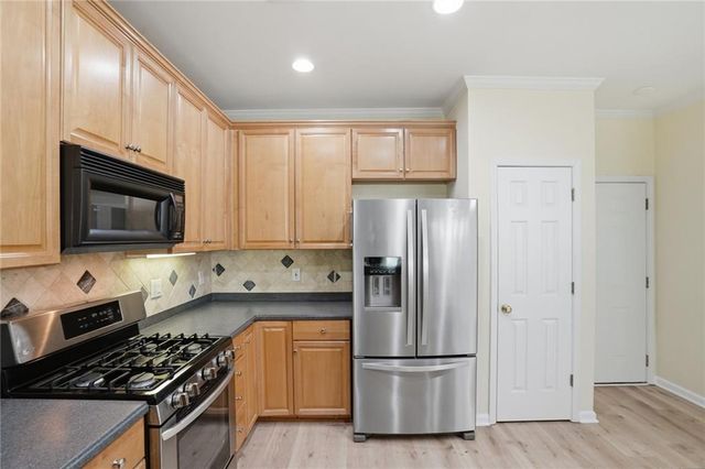 29 Hall Manor, Alpharetta, GA 30022