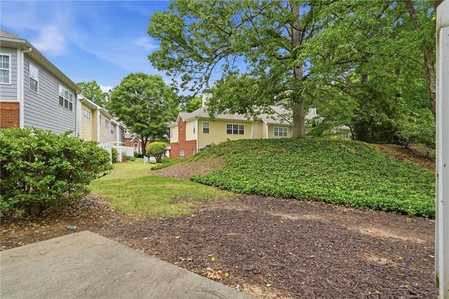 29 Hall Manor, Alpharetta, GA 30022