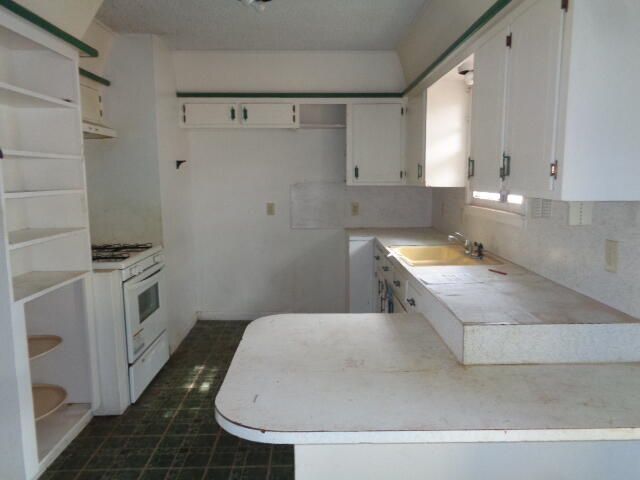 1329 49th Street, Lubbock, TX 79412