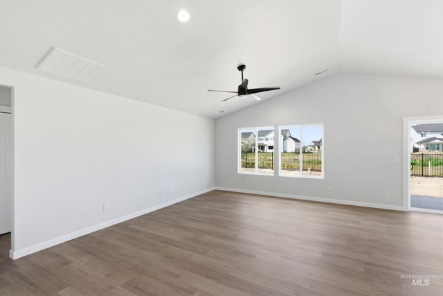7337 W Newtown Dr, Eagle, ID 83616