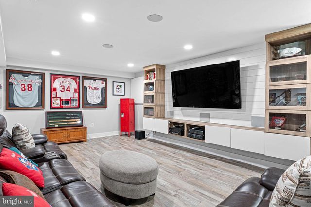 22 RUSSELL PL, Ambler, PA 19002