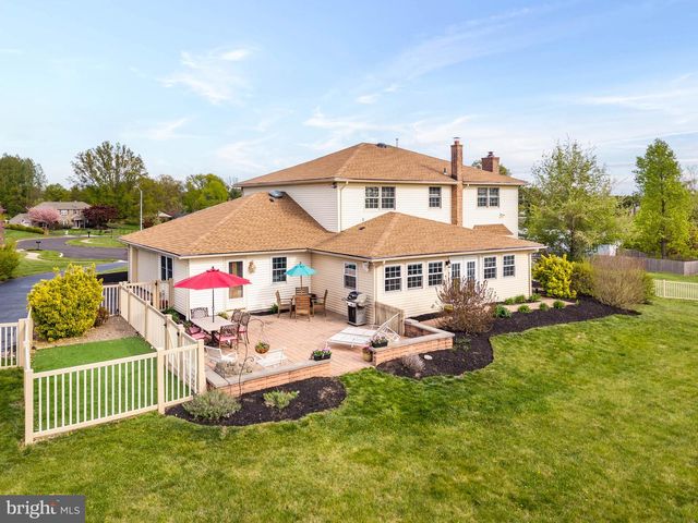 22 RUSSELL PL, Ambler, PA 19002