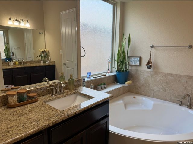 32212 Tamarind BND, Bulverde, TX 78163