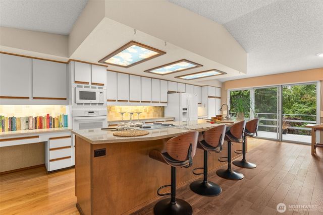 1517 Briarwood Court NW, Olympia, WA 98502
