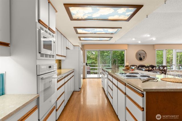 1517 Briarwood Court NW, Olympia, WA 98502