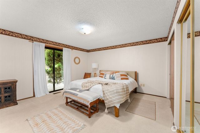 1517 Briarwood Court NW, Olympia, WA 98502