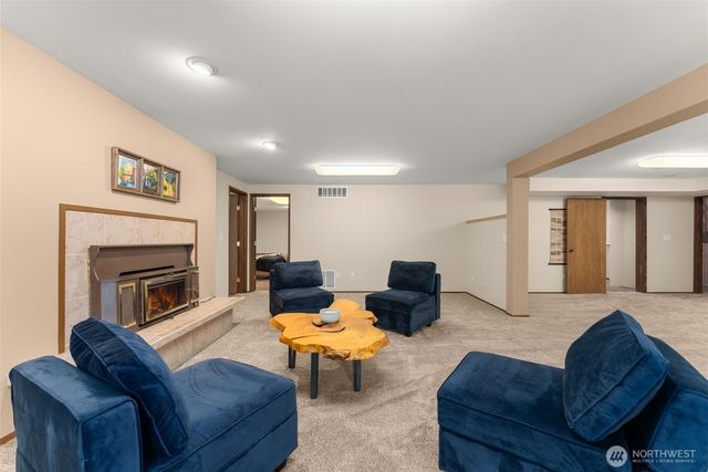 1517 Briarwood Court NW, Olympia, WA 98502