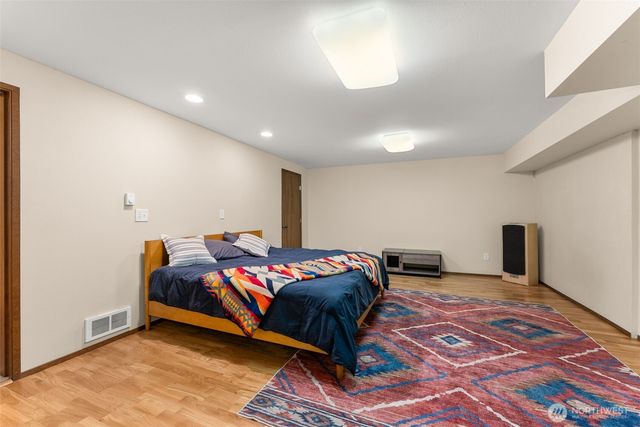 1517 Briarwood Court NW, Olympia, WA 98502