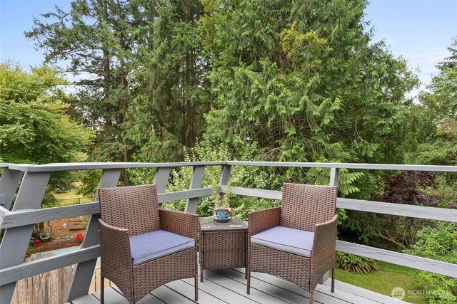 1517 Briarwood Court NW, Olympia, WA 98502